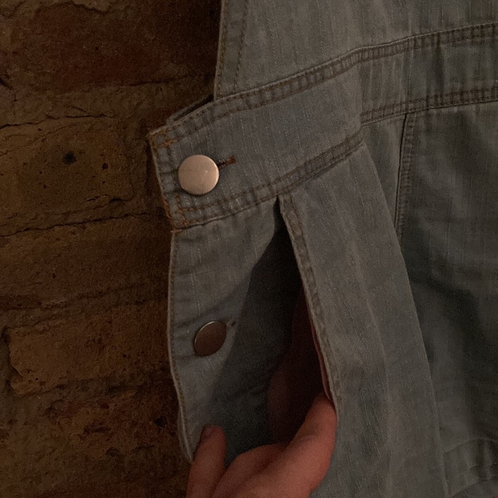 Light blue denim overall shorts - Picture 4 of 8